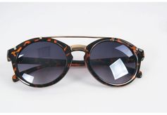 Bruine zonnebril met ronde glazen