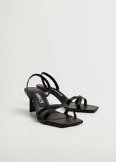 Leren sandalen met hakken